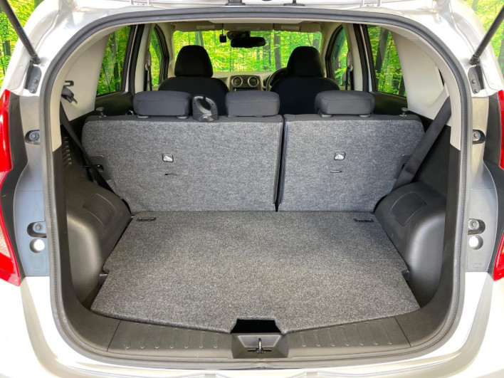 2016 Nissan Note DBA-E12 (UW-6a1a54729e797)[15]