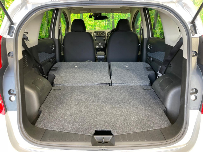2016 Nissan Note DBA-E12 (UW-6a1a54729e797)[13]