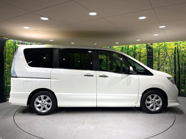 2012 Nissan Serena DBA-FC26 (UW-6a1a5477b5d02)[24]