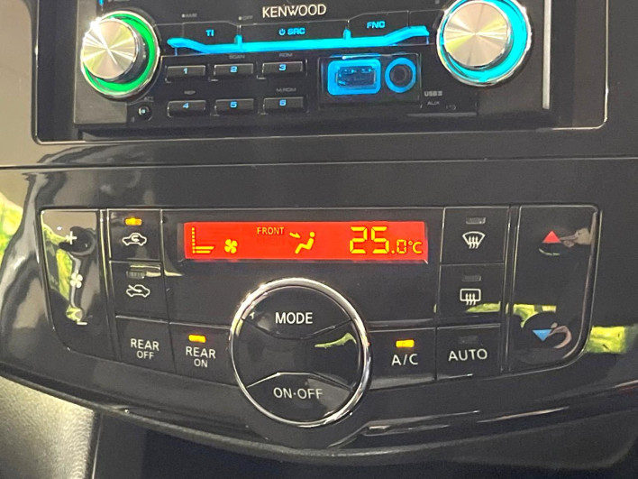 2012 Nissan Serena DBA-FC26 (UW-6a1a5477b5d02)[9]