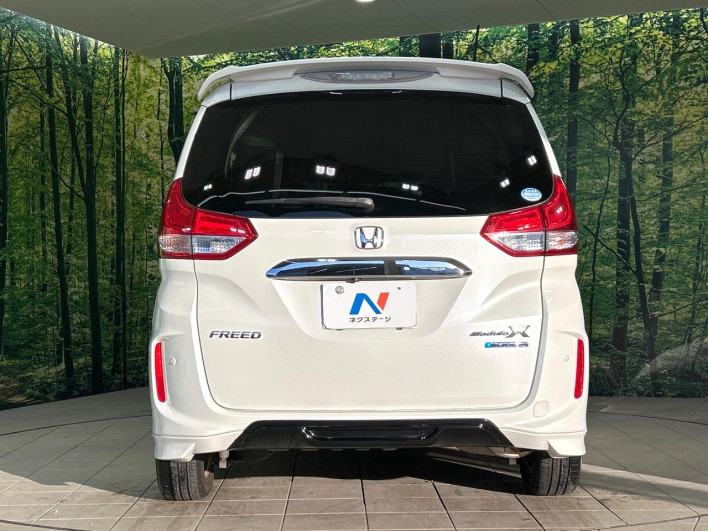 2018 Honda Freed hybrid DAA-GB7 (UW-6a1a548550b7a)[8]