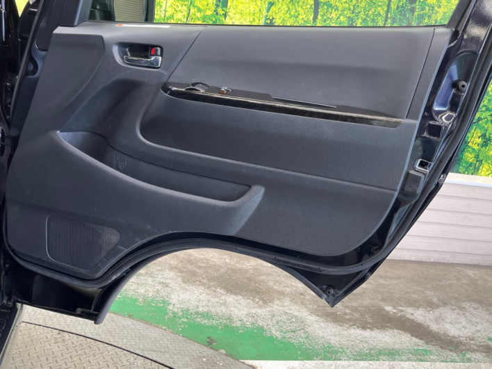 2022 Toyota Hiace Van 3DF-GDH211K (UW-6a1a5486d8fb4)[24]