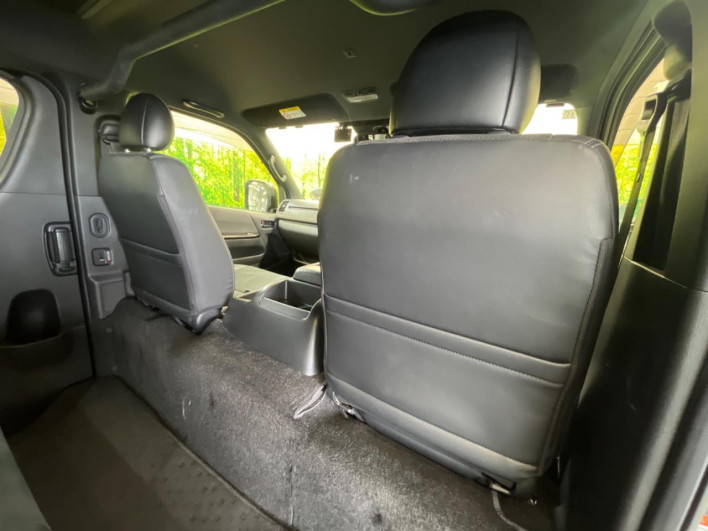 2022 Toyota Hiace Van 3DF-GDH211K (UW-6a1a5486d8fb4)[26]