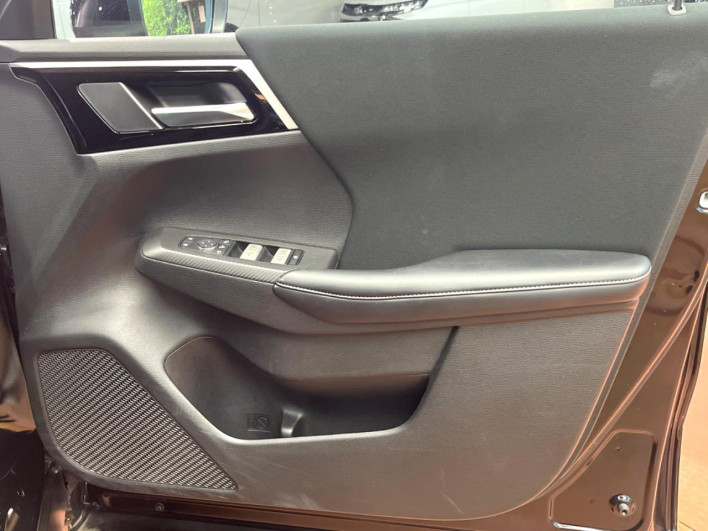 2022 Mitsubishi OUTLANDER PHEV 5LA-GN0W (UW-6a1a549378401)[20]