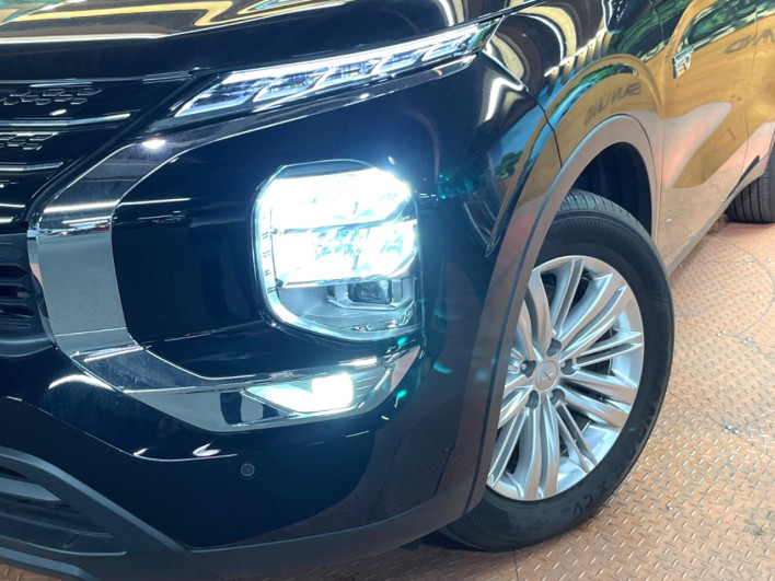 2022 Mitsubishi OUTLANDER PHEV 5LA-GN0W (UW-6a1a549378401)[14]
