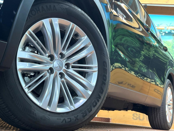 2022 Mitsubishi OUTLANDER PHEV 5LA-GN0W (UW-6a1a549378401)[15]