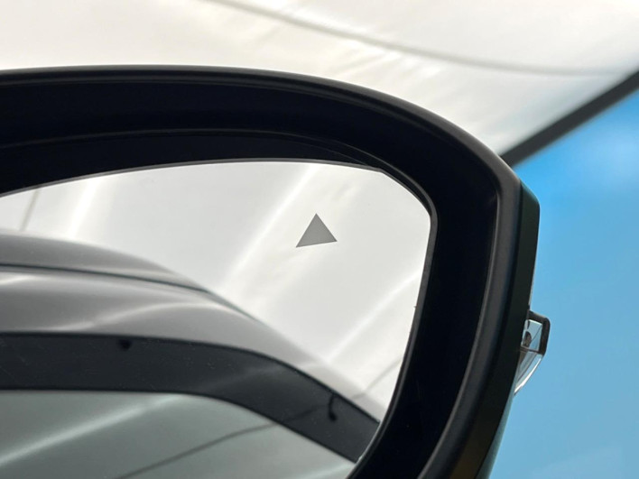 2022 Mitsubishi OUTLANDER PHEV 5LA-GN0W (UW-6a1a5493a05a5)[11]