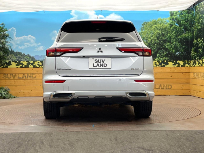 2022 Mitsubishi OUTLANDER PHEV 5LA-GN0W (UW-6a1a5493a05a5)[22]