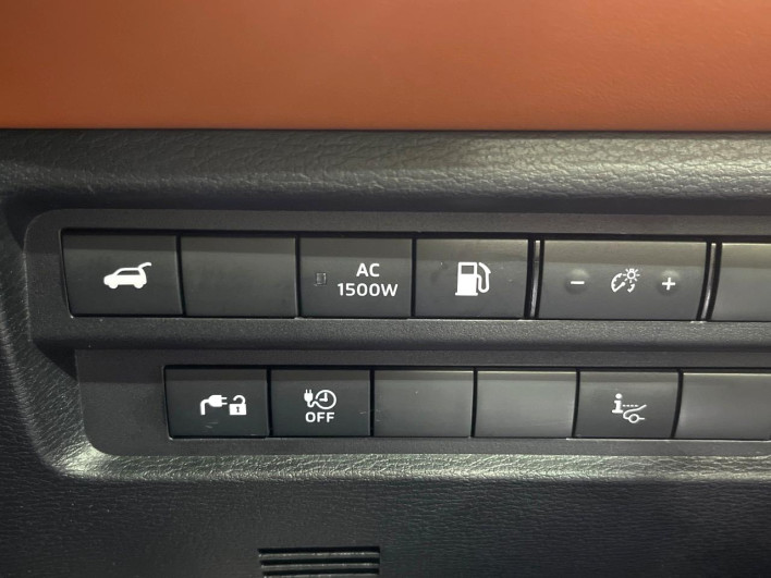 2022 Mitsubishi OUTLANDER PHEV 5LA-GN0W (UW-6a1a5494109a0)[22]