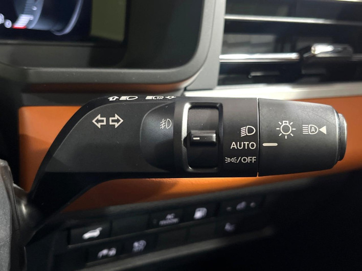 2022 Mitsubishi OUTLANDER PHEV 5LA-GN0W (UW-6a1a5494109a0)[20]