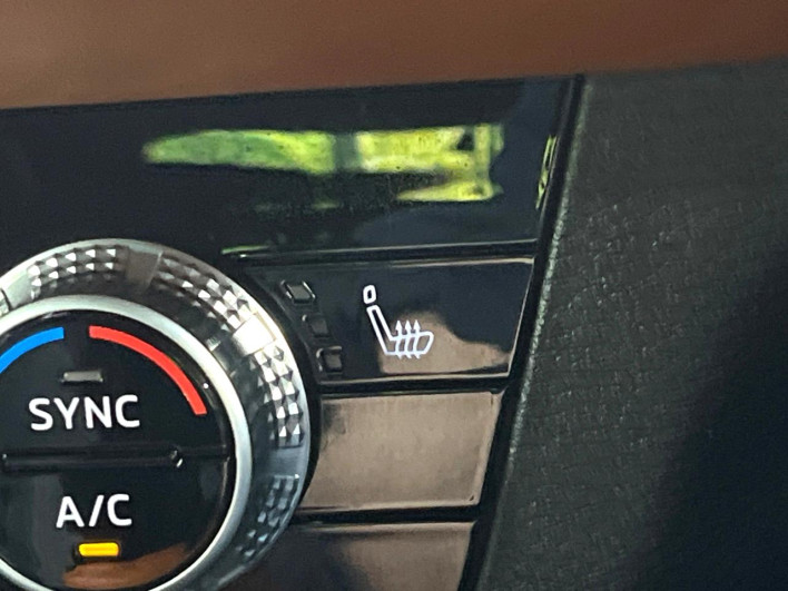 2022 Mitsubishi OUTLANDER PHEV 5LA-GN0W (UW-6a1a5494109a0)[17]