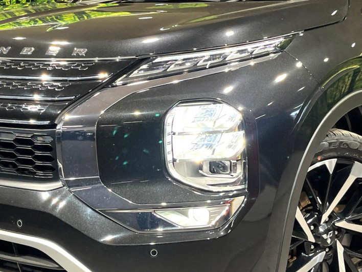 2022 Mitsubishi OUTLANDER PHEV 5LA-GN0W (UW-6a1a5494109a0)[27]