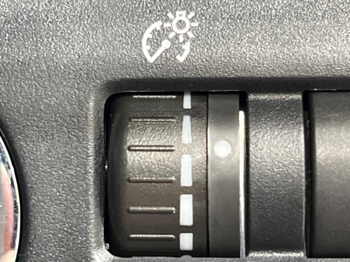 2014 Subaru XV DBA-GP7 (UW-6a1a5496c8b22)[15]