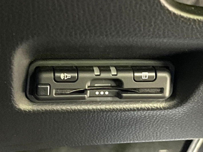 2020 Honda Fit 6AA-GR4 (UW-6a1a549948e4a)[16]
