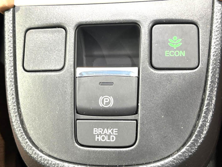 2020 Honda Fit 6AA-GR4 (UW-6a1a549948e4a)[20]