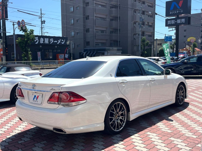 2011 Toyota Crown DBA-GRS200 (UW-6a1a549b4d624)[20]