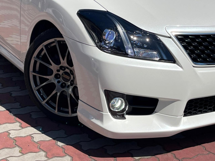 2011 Toyota Crown DBA-GRS200 (UW-6a1a549b4d624)[10]