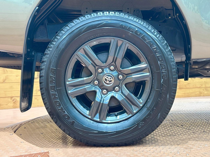 2022 Toyota Hilux 3DF-GUN125 (UW-6a1a54a42df12)[10]