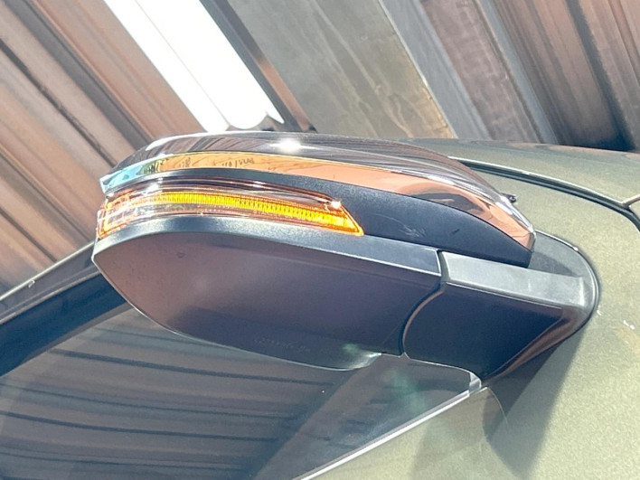 2022 Toyota Hilux 3DF-GUN125 (UW-6a1a54a42df12)[13]