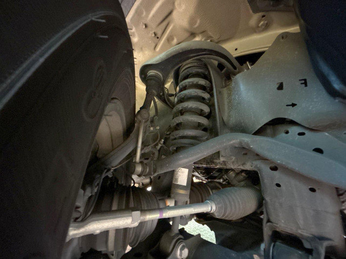 2022 Toyota Hilux 3DF-GUN125 (UW-6a1a54a42df12)[12]