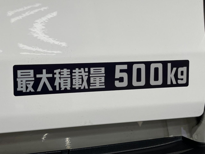 2022 Toyota Hilux 3DF-GUN125 (UW-6a1a54a456932)[5]