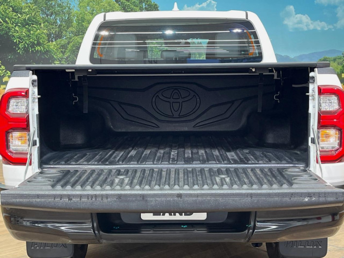 2022 Toyota Hilux 3DF-GUN125 (UW-6a1a54a456932)[4]