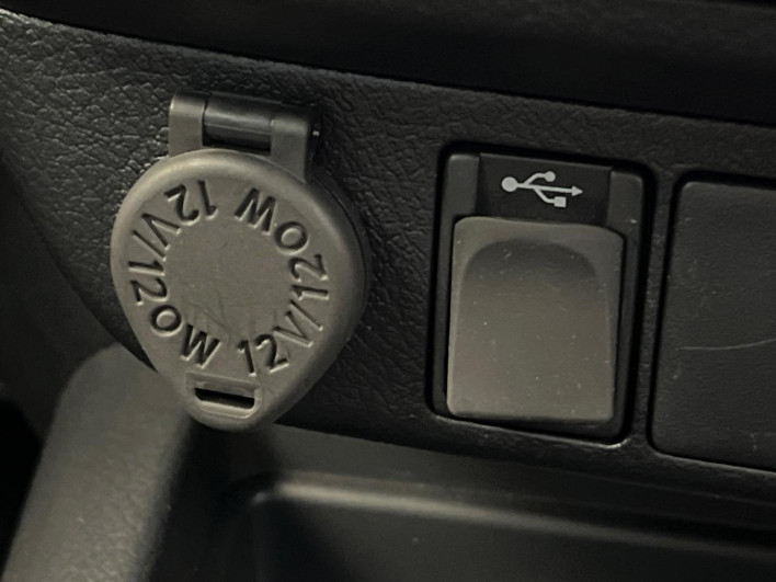 2022 Toyota Hilux 3DF-GUN125 (UW-6a1a54a456932)[20]