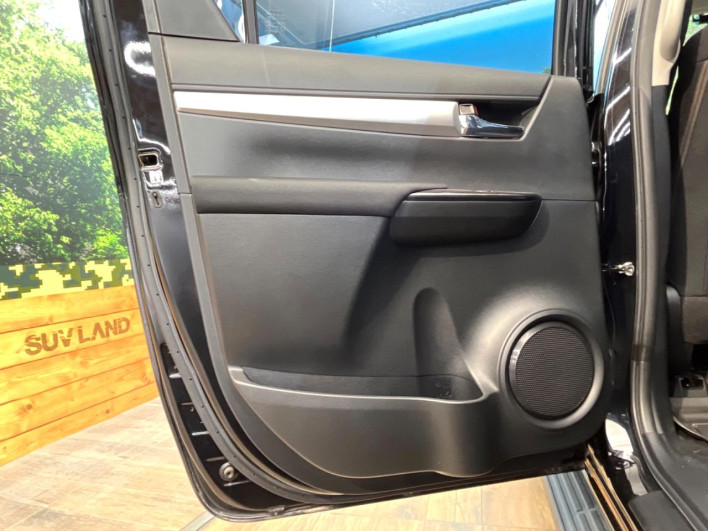 2022 Toyota Hilux 3DF-GUN125 (UW-6a1a54a5423ff)[14]