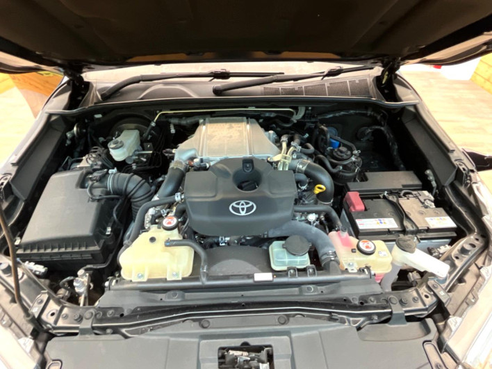 2022 Toyota Hilux 3DF-GUN125 (UW-6a1a54a5423ff)[4]