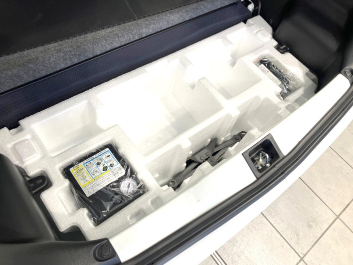 2019 Suzuki Alto DBA-HA36S (UW-6a1a54ac6a329)[9]