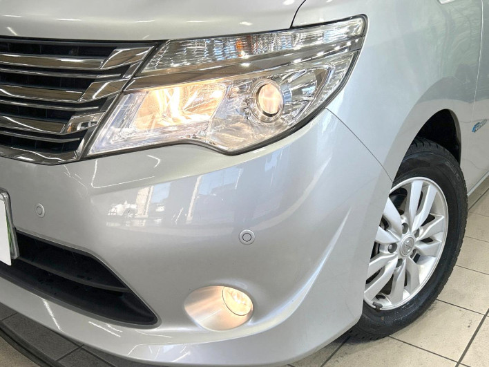 2014 Nissan Serena DAA-HC26 (UW-6a1a54ae993ce)[25]