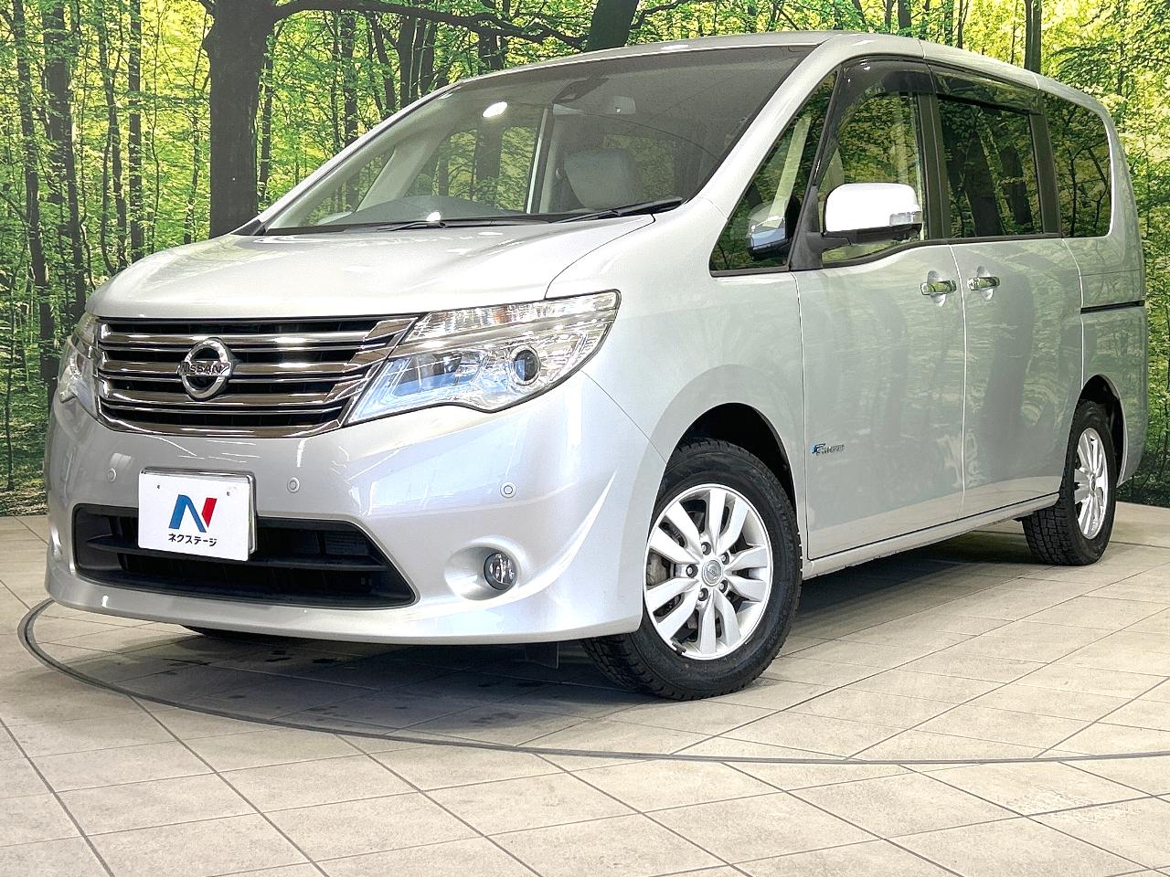 2014 Nissan Serena DAA-HC26