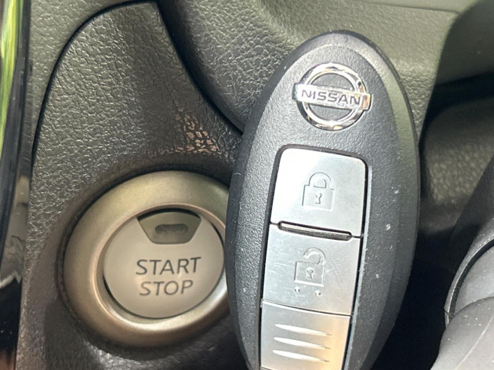 2018 Nissan Note DAA-HE12 (UW-6a1a54b01c36f)[17]