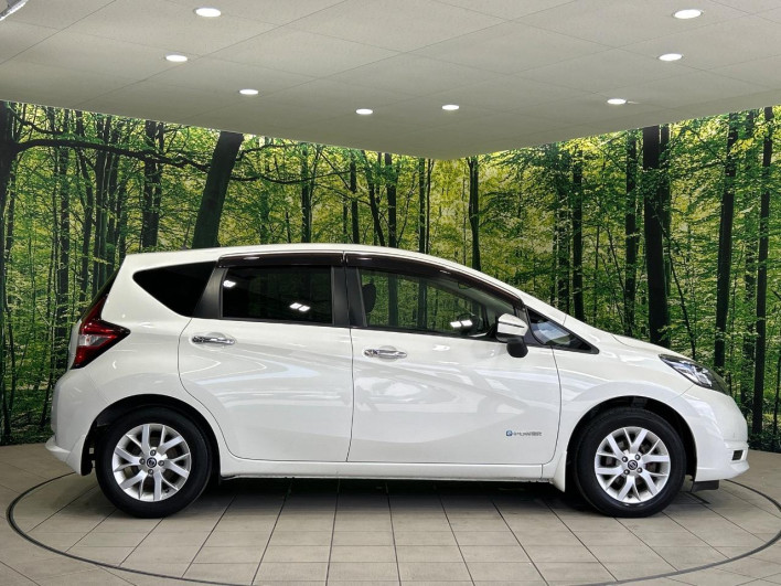 2018 Nissan Note DAA-HE12 (UW-6a1a54b01c36f)[29]