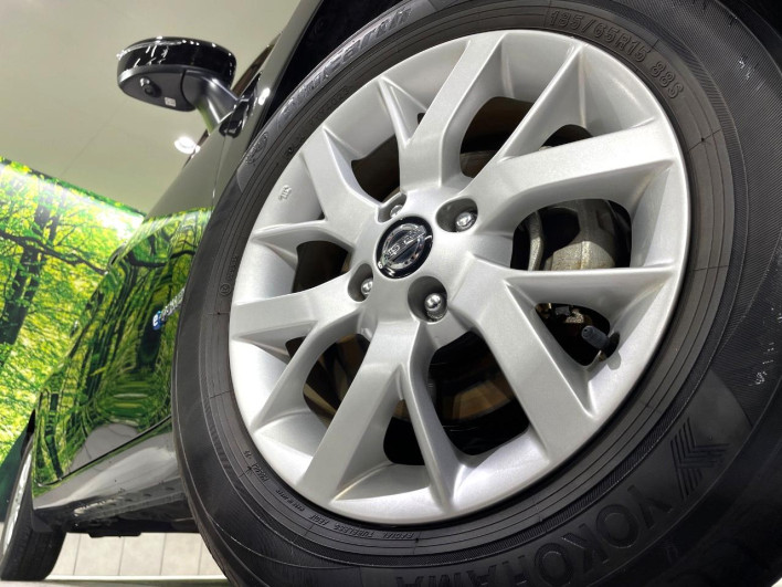 2019 Nissan Note DAA-HE12 (UW-6a1a54b03382d)[24]