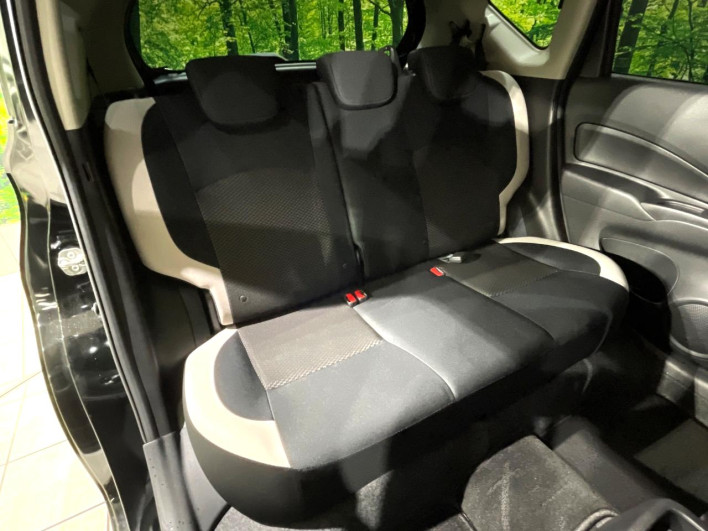 2019 Nissan Note DAA-HE12 (UW-6a1a54b03382d)[29]