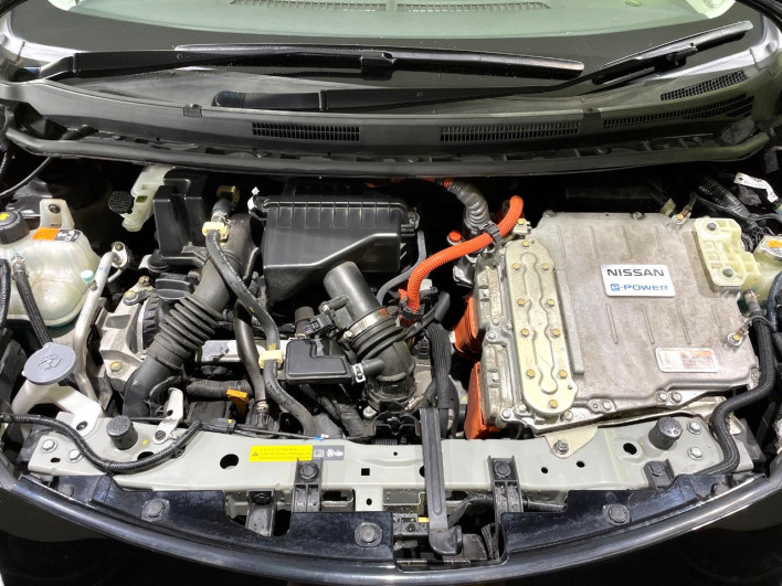 2019 Nissan Note DAA-HE12 (UW-6a1a54b03382d)[4]