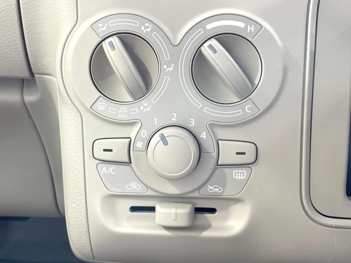 2017 Suzuki ALTO Lapin DBA-HE33S (UW-6a1a54b287eff)[28]