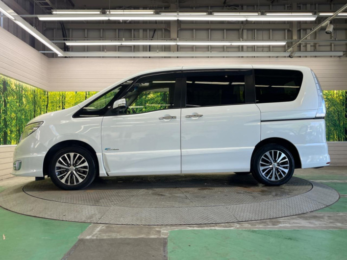 2016 Nissan Serena DAA-HFC26 (UW-6a1a54b66ca34)[7]
