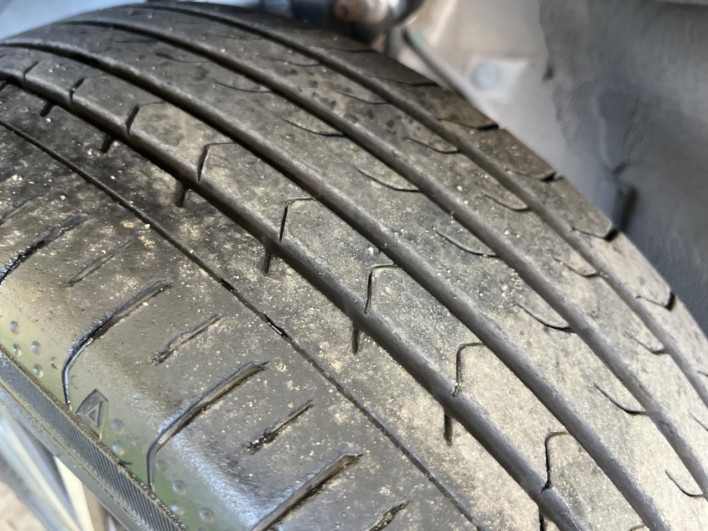 2016 Nissan Serena DAA-HFC26 (UW-6a1a54b66ca34)[13]