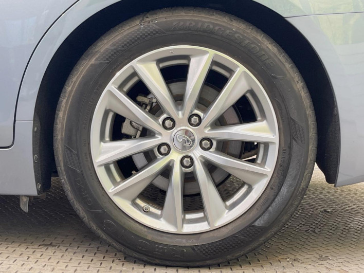 2014 Nissan Skyline DAA-HV37 (UW-6a1a54c165d3e)[2]