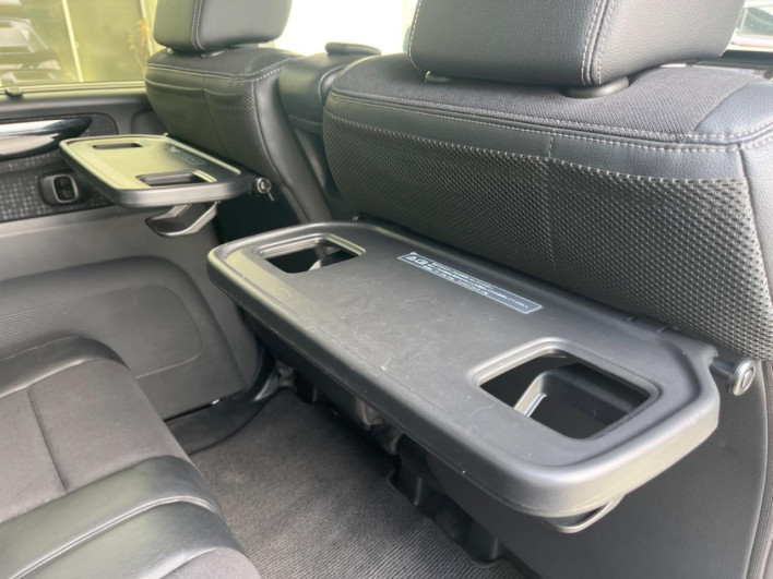 2017 Honda N-BOX CUSTOM DBA-JF1 (UW-6a1a54cef1e48)[21]