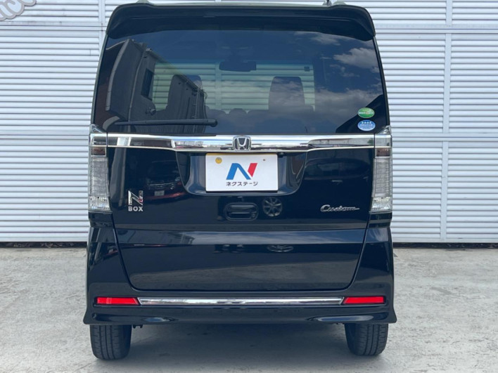 2017 Honda N-BOX CUSTOM DBA-JF1 (UW-6a1a54cef1e48)[26]
