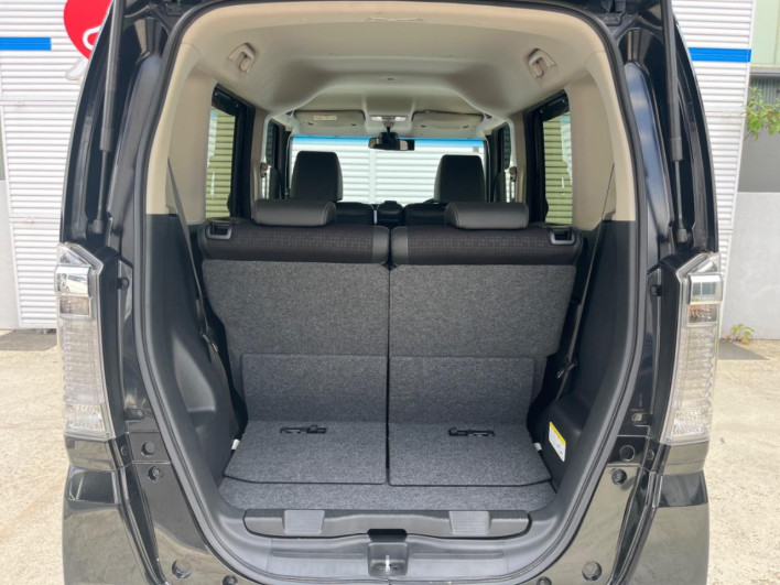 2017 Honda N-BOX CUSTOM DBA-JF1 (UW-6a1a54cef1e48)[29]