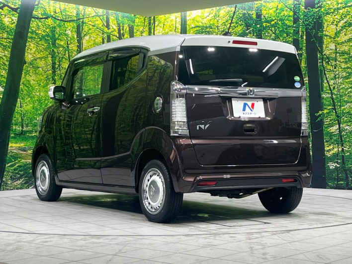 2016 Honda N-BOX Slash DBA-JF2 (UW-6a1a54d18b83f)[11]