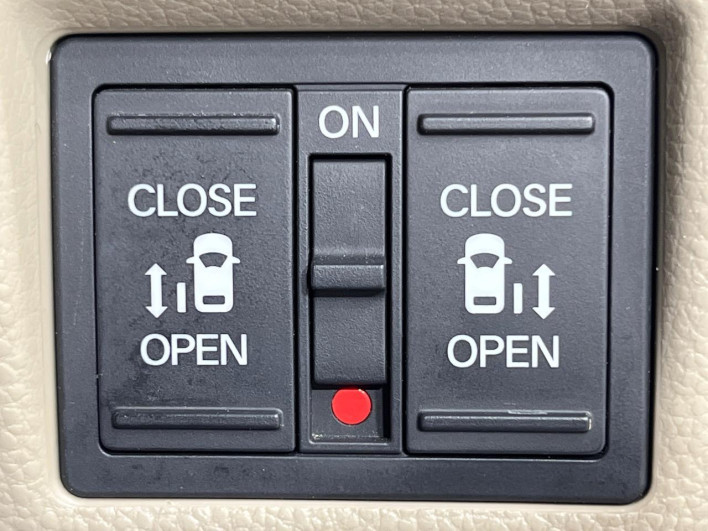 2017 Honda N-BOX DBA-JF3 (UW-6a1a54d209486)[7]