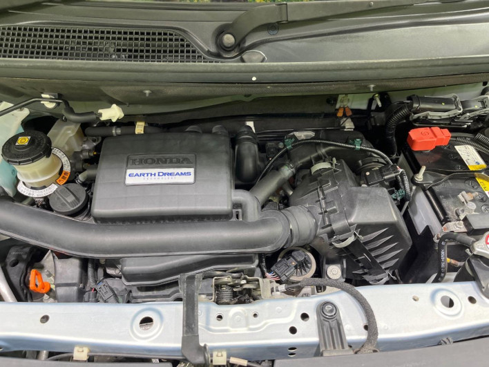 2017 Honda N-BOX DBA-JF3 (UW-6a1a54d209486)[4]