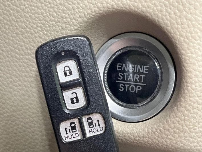 2017 Honda N-BOX DBA-JF3 (UW-6a1a54d209486)[8]