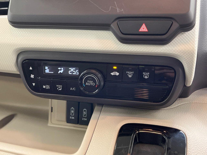 2018 Honda N-BOX DBA-JF3 (UW-6a1a54d3ccd87)[11]