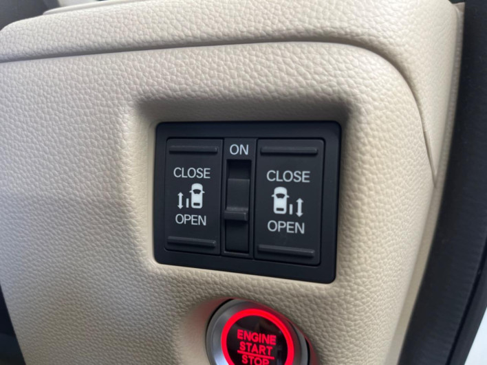 2018 Honda N-BOX DBA-JF3 (UW-6a1a54d3ccd87)[9]